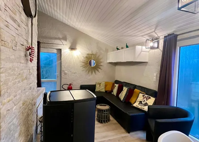 De La Fee Marion Et Alice 营地